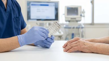 Reduced-Dose JAK Inhibitors Maintain Persistence in Low-Risk Rheumatoid Arthritis